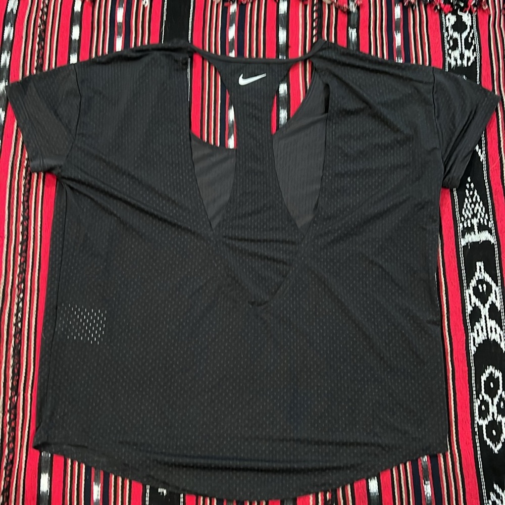 Nike Mesh Top, Size M - Picture 5 of 5